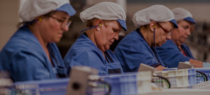 Trabajadoras de planta