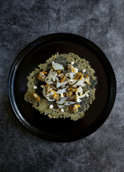 Bacalao ahumado con berberechos